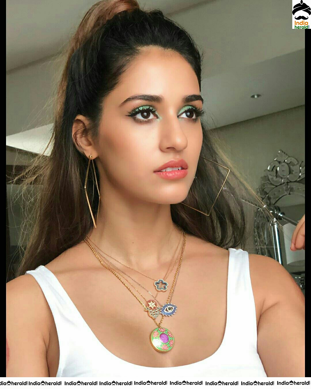 Hot Disha Patani Looking Funky And Sexy In Her Weird Dress Hd Stills