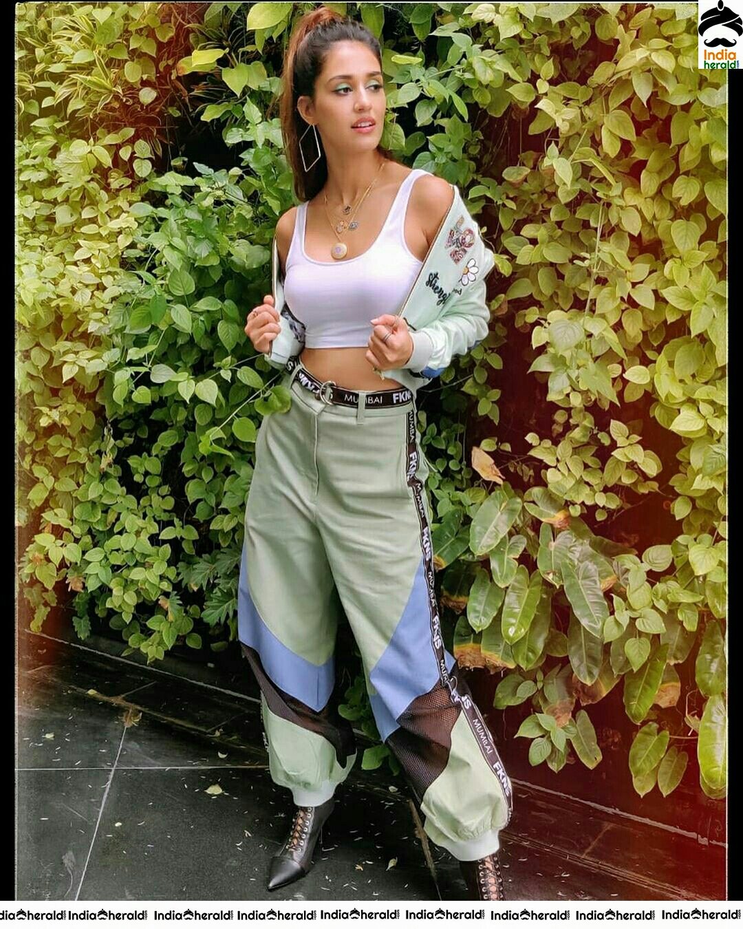 Hot Disha Patani Looking Funky And Sexy In Her Weird Dress Hd Stills