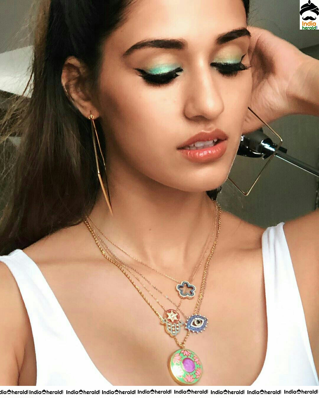 Hot Disha Patani Looking Funky And Sexy In Her Weird Dress Hd Stills