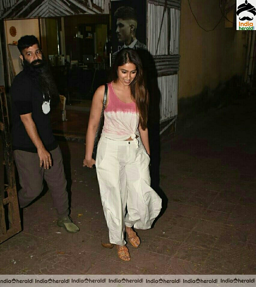 Hot Ileana D Cruz Spotted At Salon In Bandra