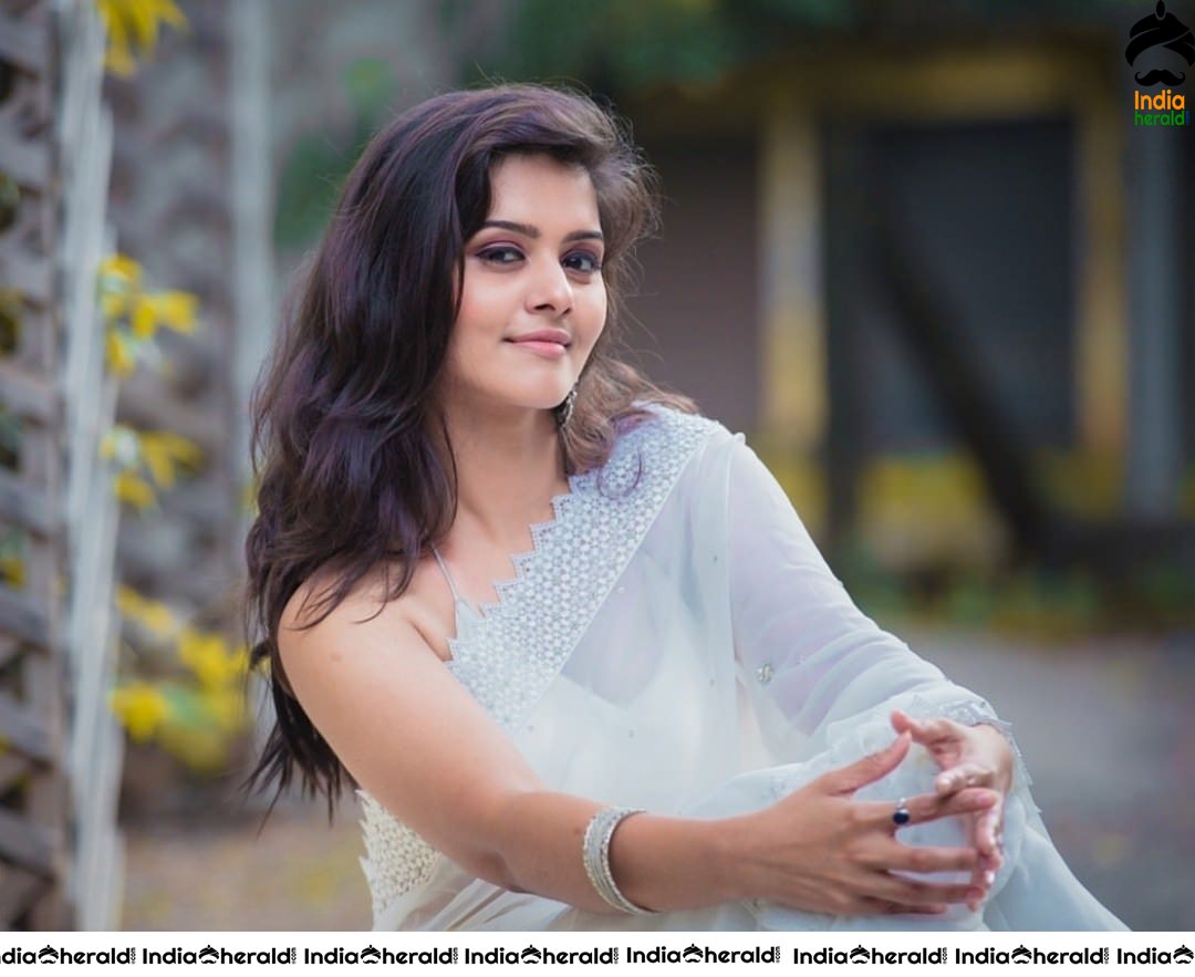 Hot Latest Photoshoot of Swathishta Krishnan