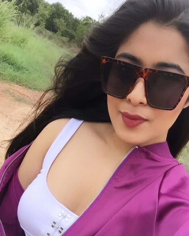 Hot Photos Of Nikita Sharma