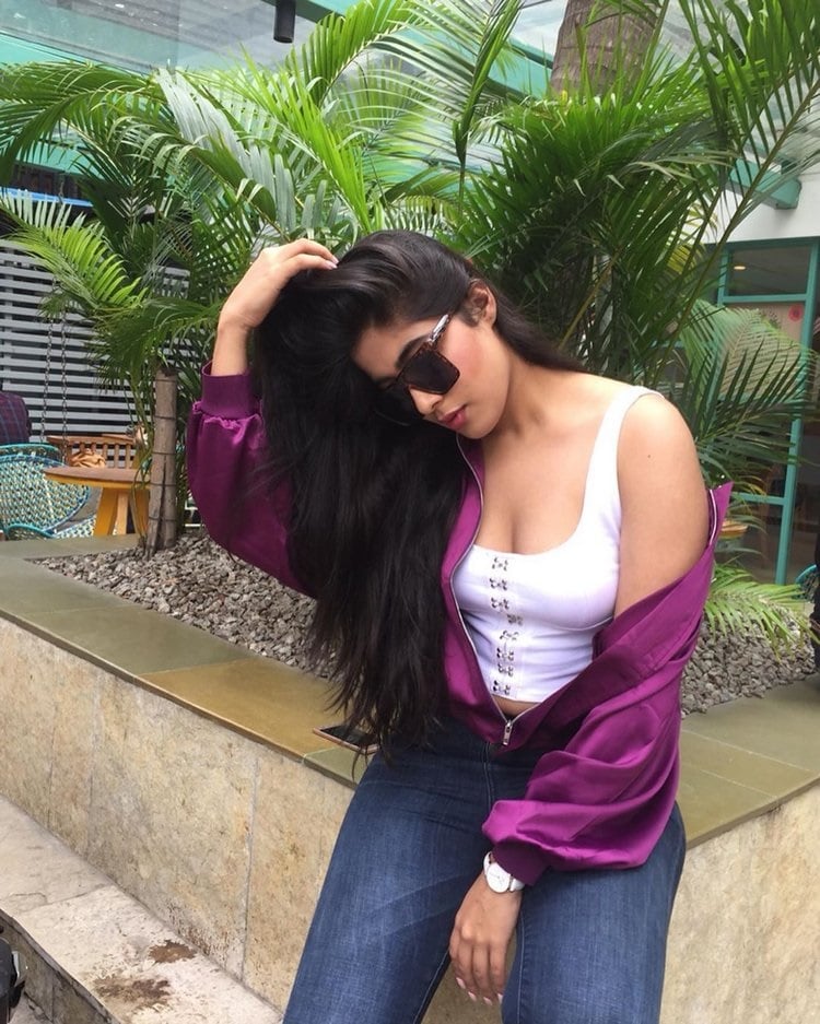 Hot Photos Of Nikita Sharma