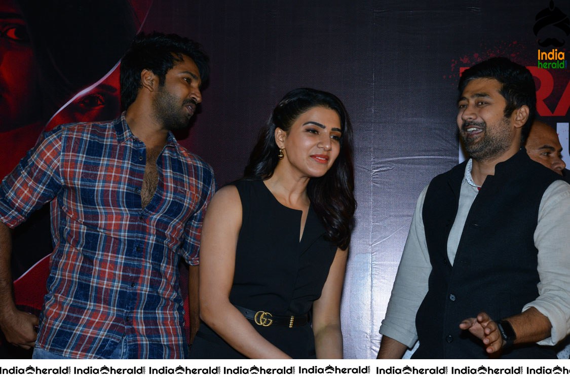 Hot Samantha Akkineni slaying in Black at a Throwback Event Photos Set 2