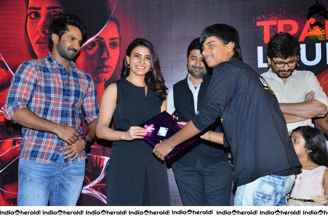 Hot Samantha Akkineni slaying in Black at a Throwback Event Photos Set 3