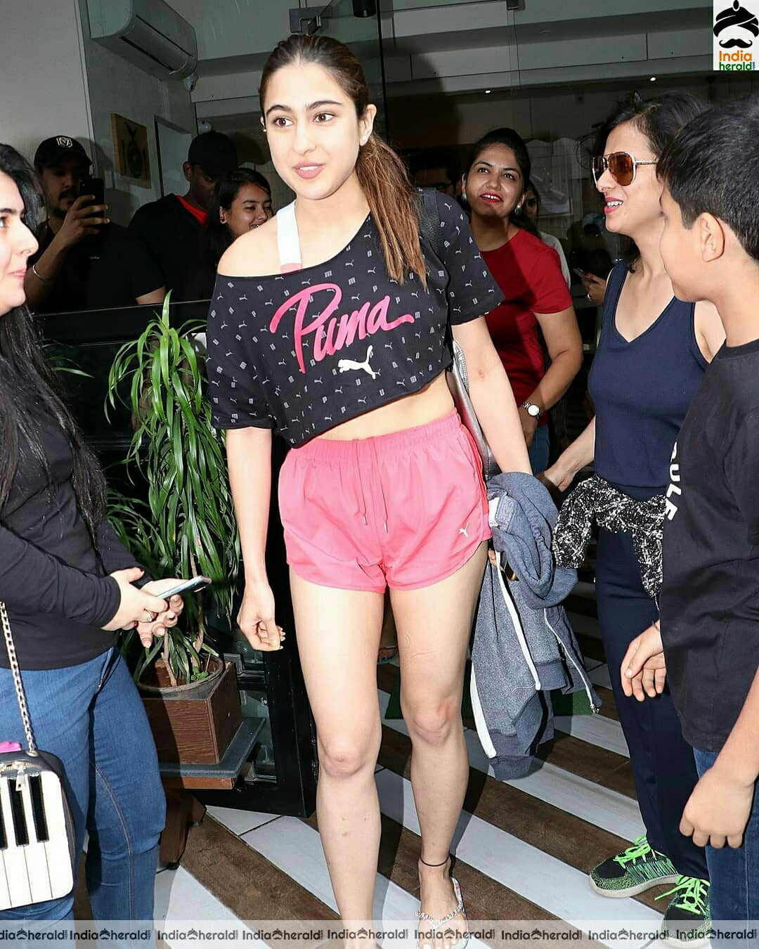 Hot Sara Ali Khan Spotted Outside Bandra in gym dress