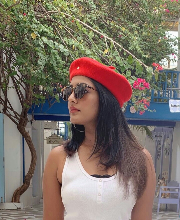 Hot Stills Of Eesha Rebba Enjoying Vacation