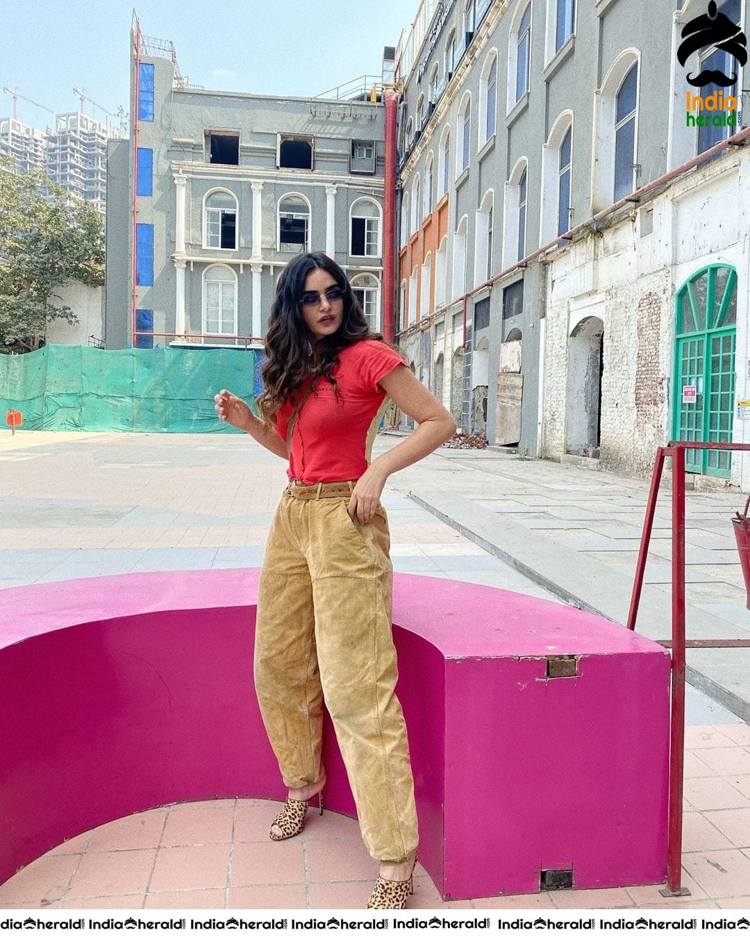 Hot Unseen Photos of Gabriella Demetriades Set 3