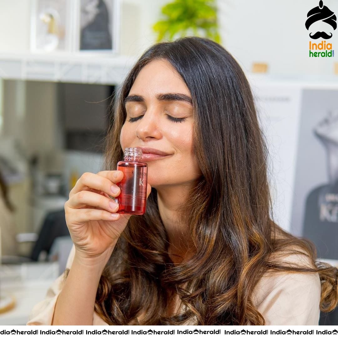 Hot Unseen Photos of Gabriella Demetriades Set 3