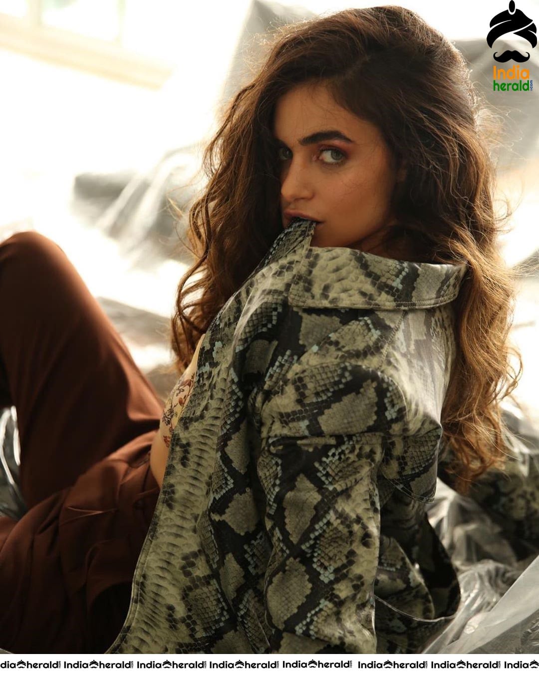 Hot Unseen Photos of Gabriella Demetriades Set 3