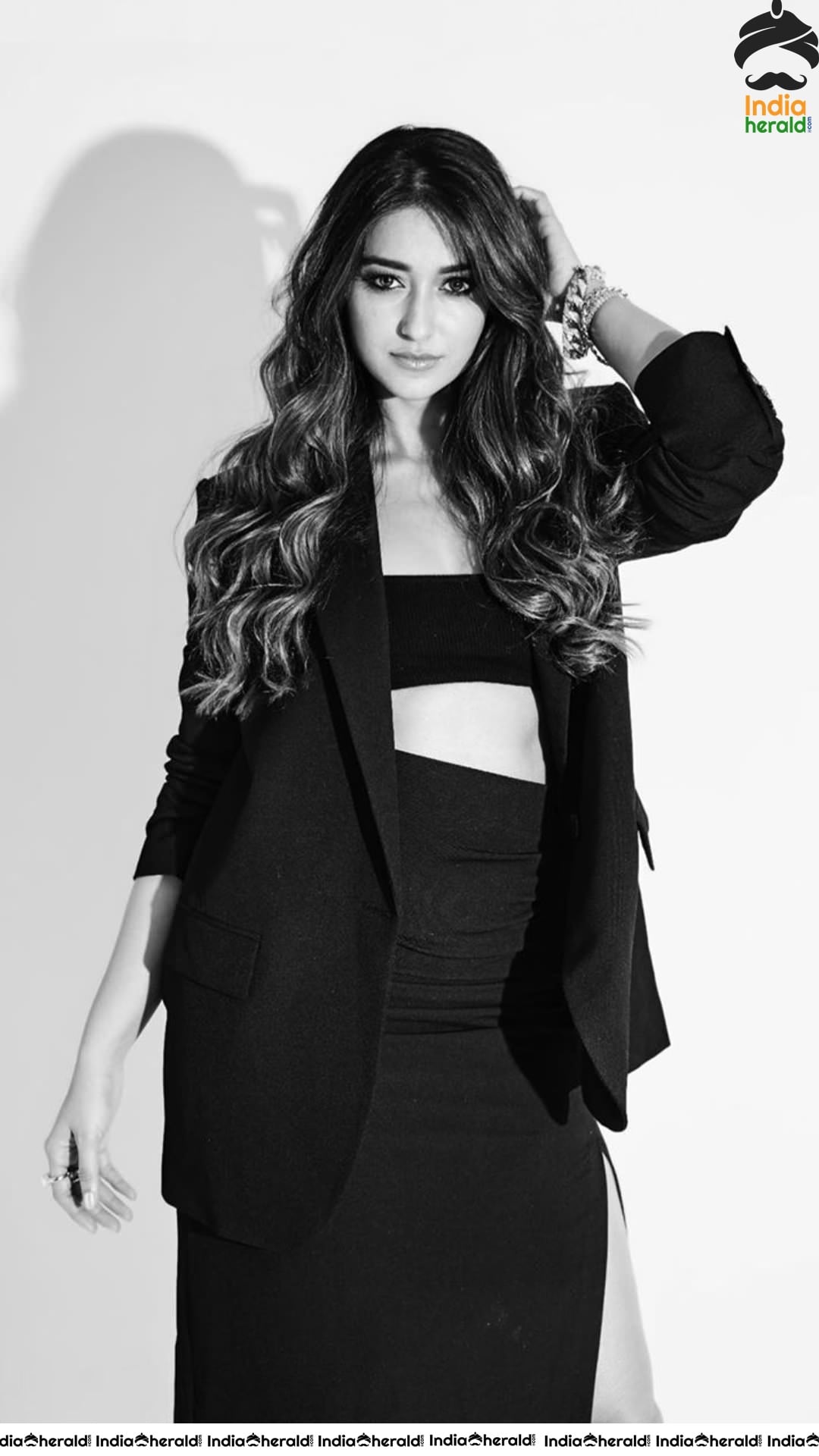 Ileana Raises the Heat by exposing her Tiny Waistline in B and W Photoshoot