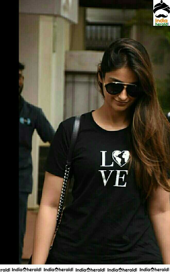 Ileana Seen In The Clinic Photo Stills