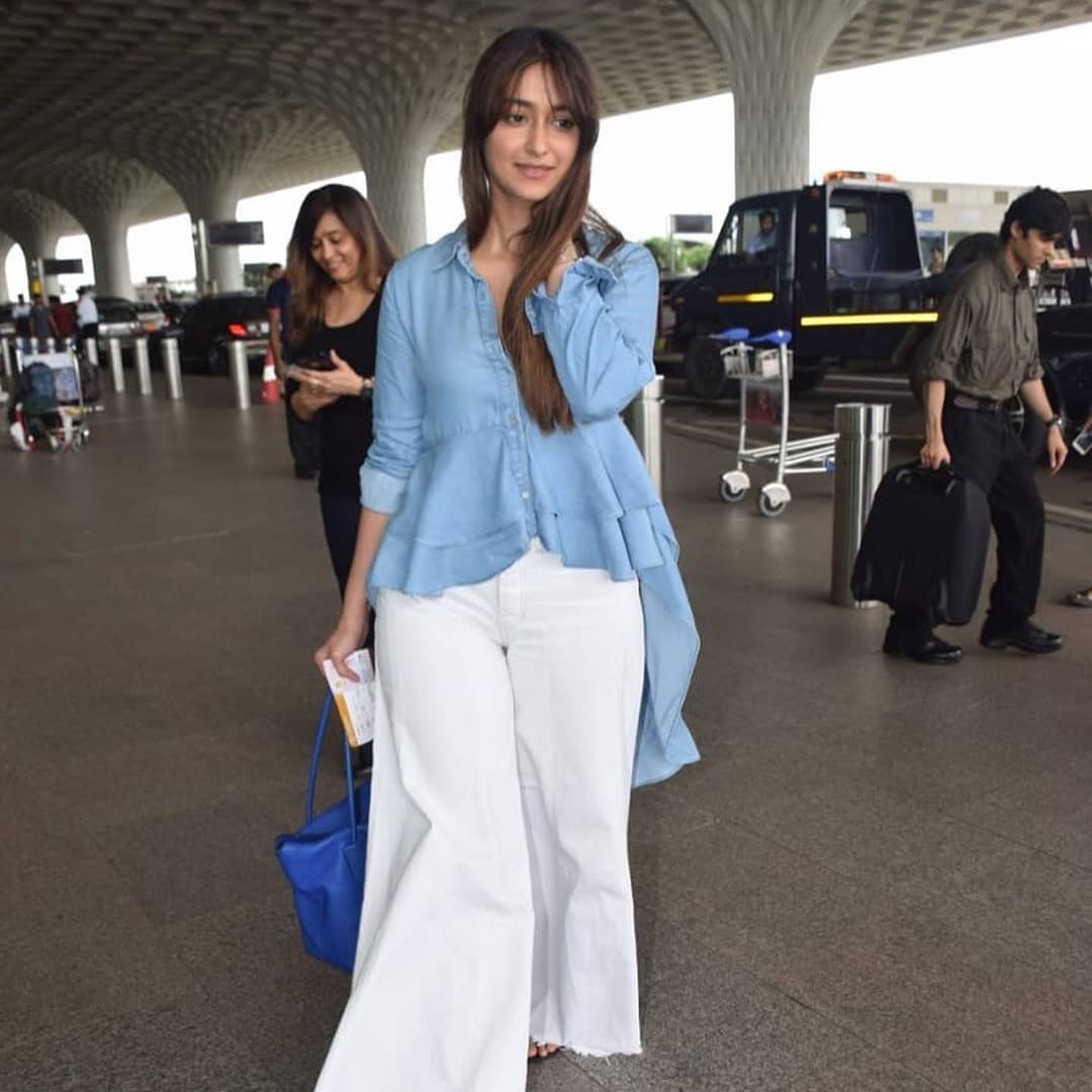 Ileana Spotted At A Parking Space In Juhu