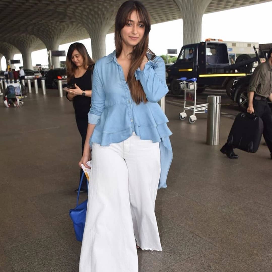 Ileana Spotted At A Parking Space In Juhu