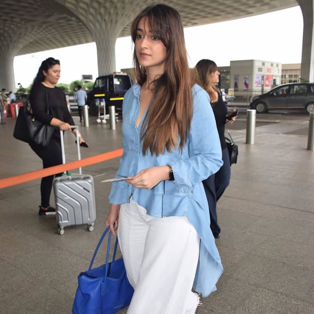 Ileana Spotted At A Parking Space In Juhu
