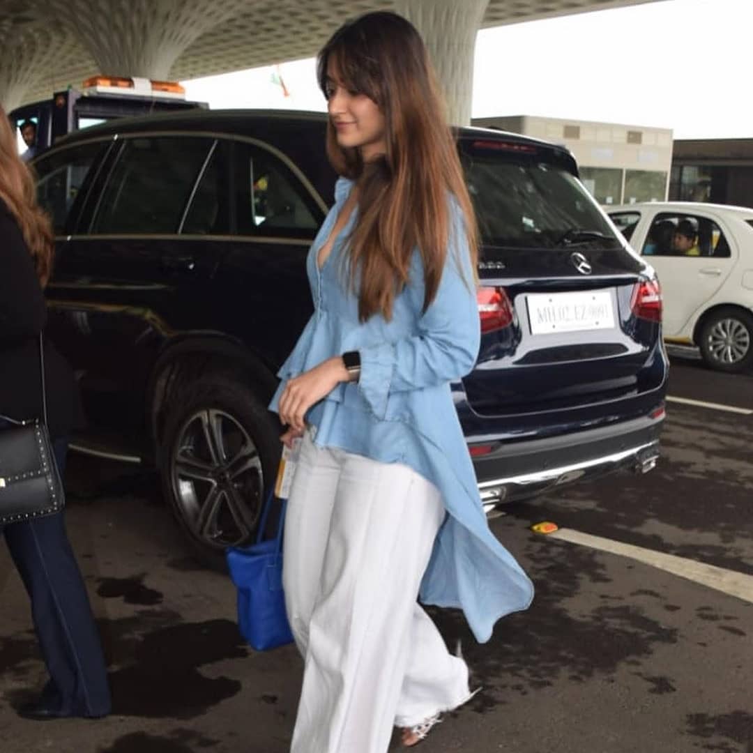 Ileana Spotted At A Parking Space In Juhu