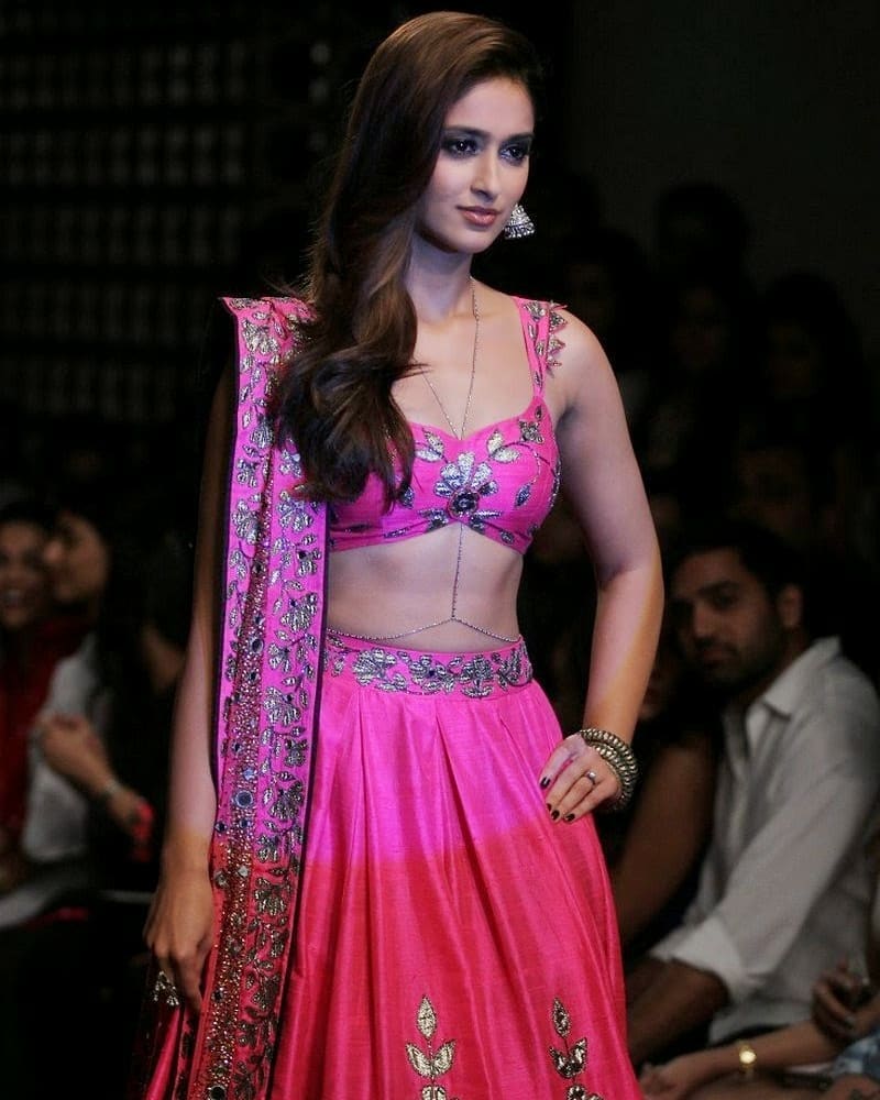 Ileana Walks The Ramp In A Waist Revealing Dress