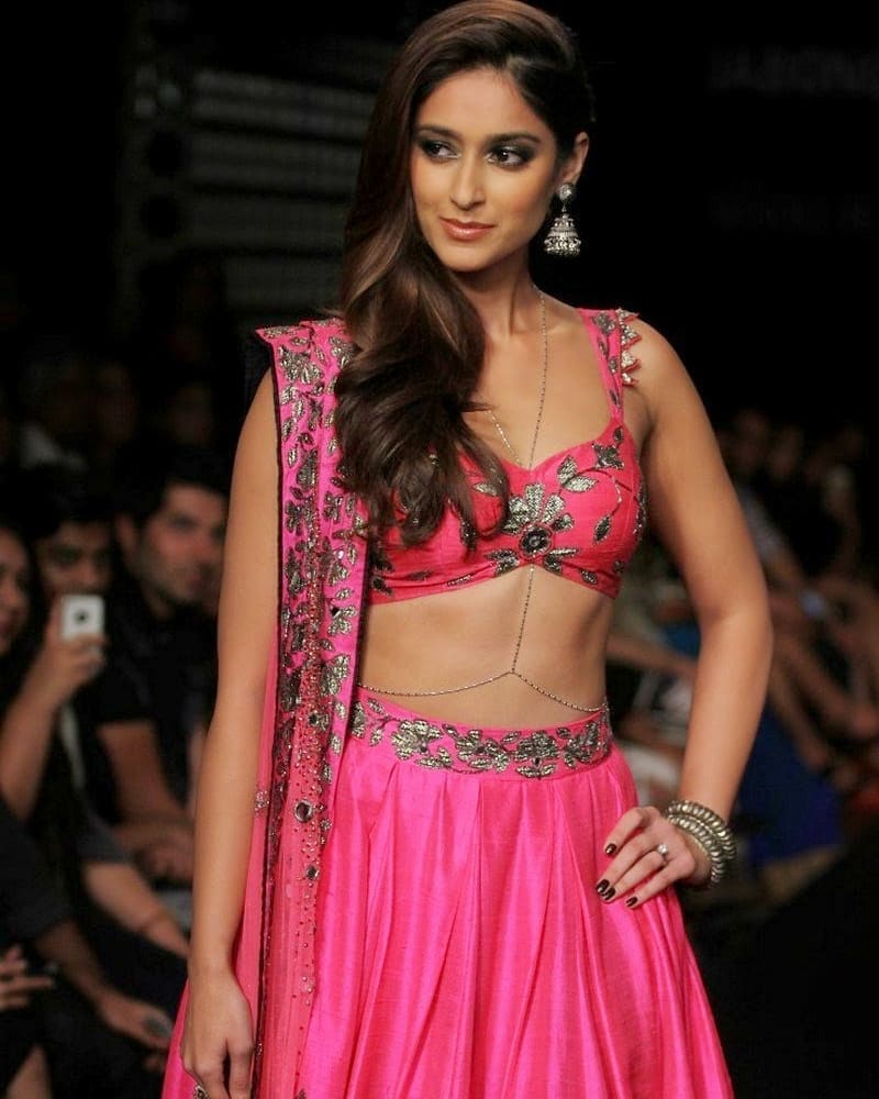 Ileana Walks The Ramp In A Waist Revealing Dress