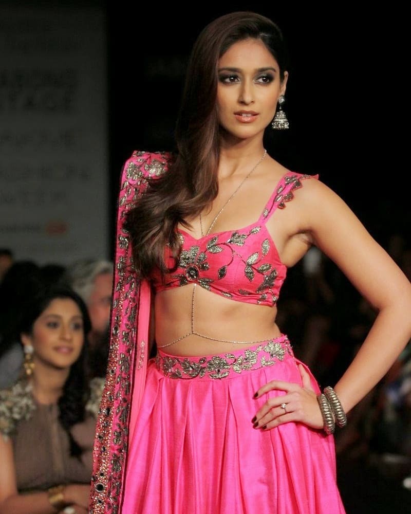 Ileana Walks The Ramp In A Waist Revealing Dress