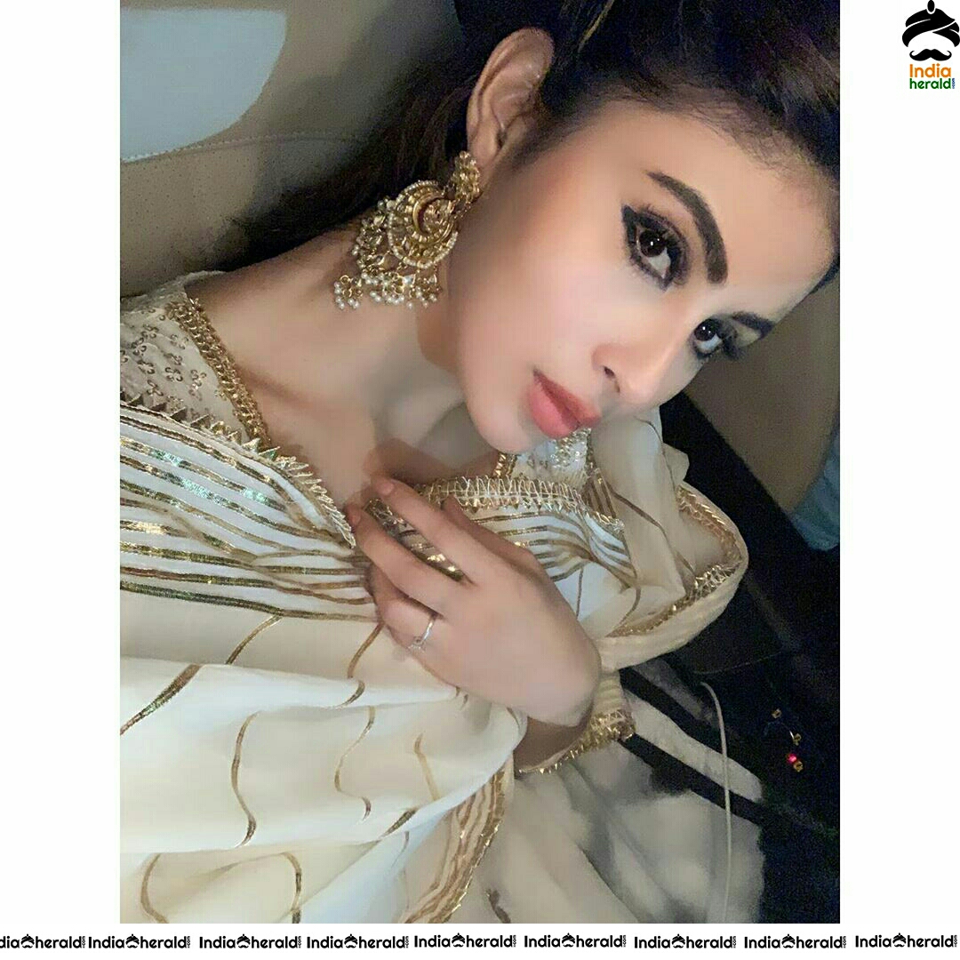 Mouni Roy Looks Cute In Traditional Dress