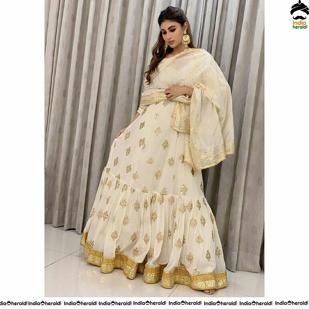 Mouni Roy Looks Cute In Traditional Dress