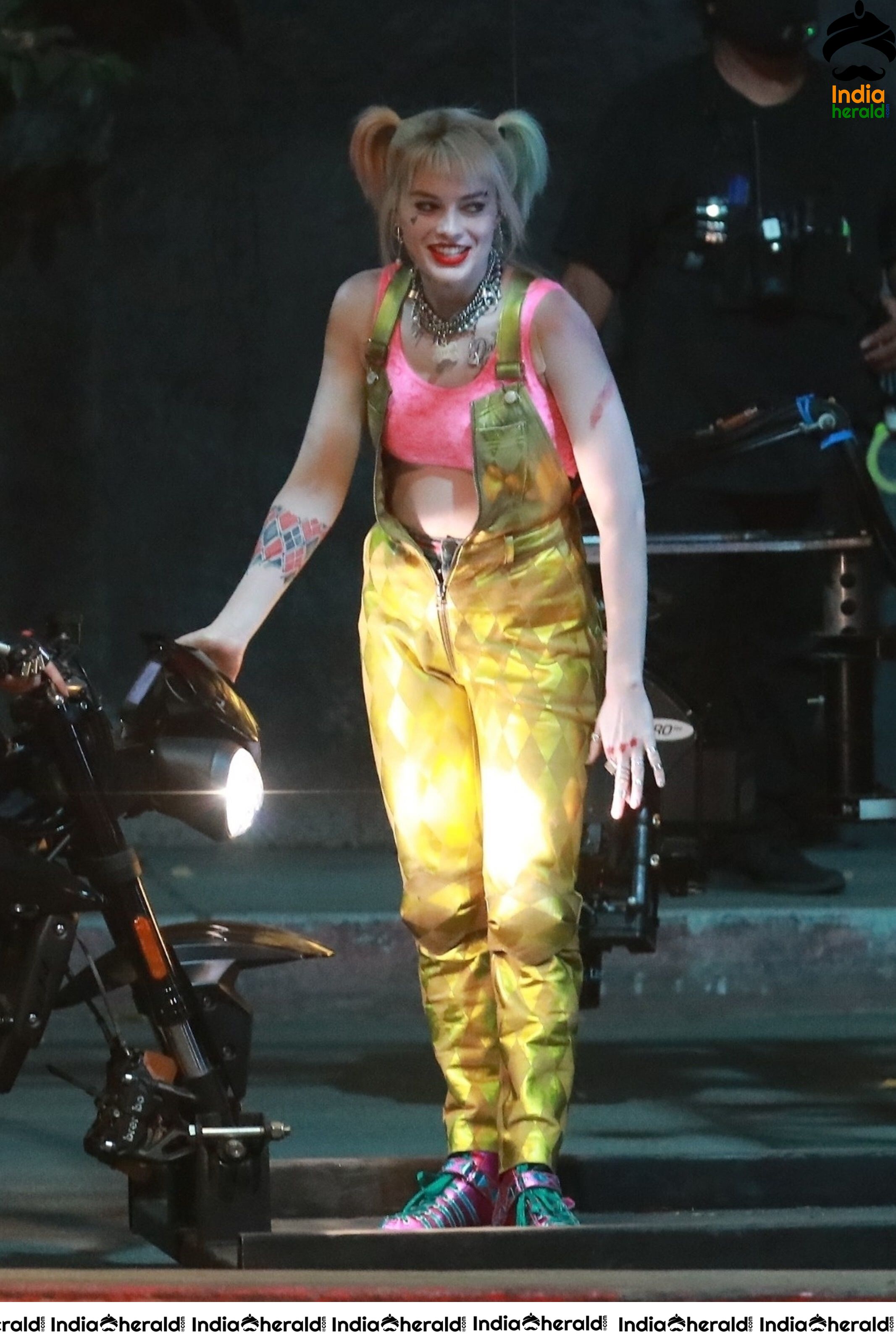 India Herald Exclusive Margot Robbie On The Sets Of Birds Of Prey At LA Set 1