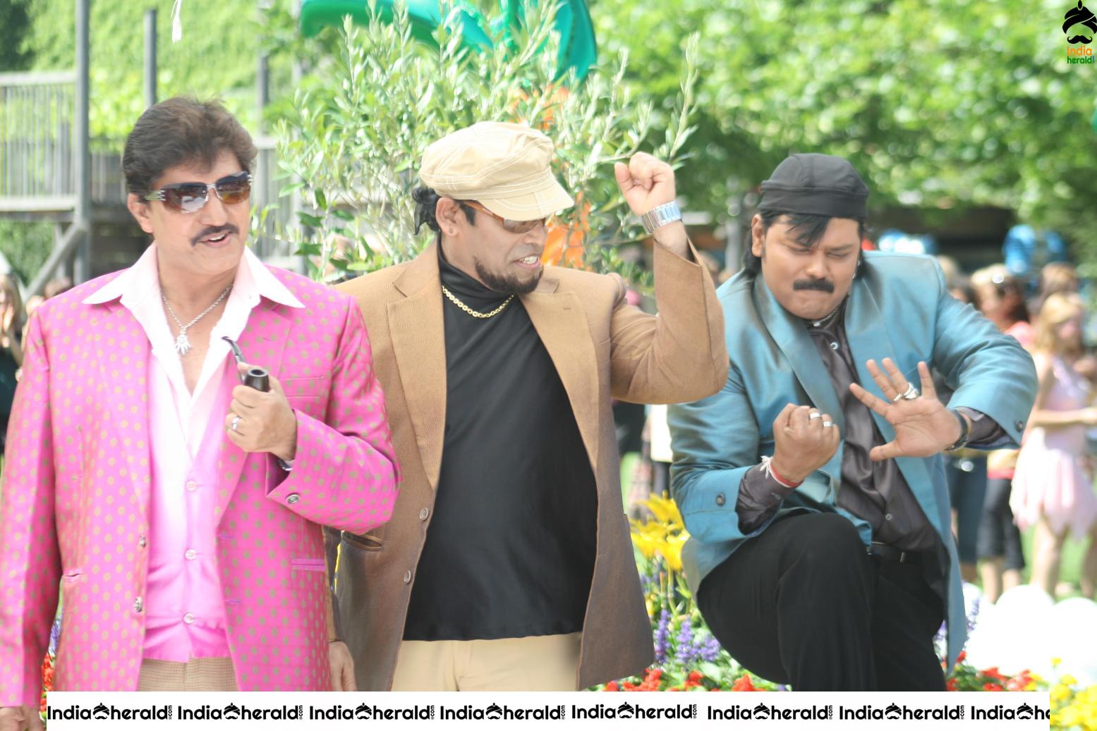 India Herald Exclusive Rare Photos and Posters of Vijay and Nayantara starrer Villu Set 4