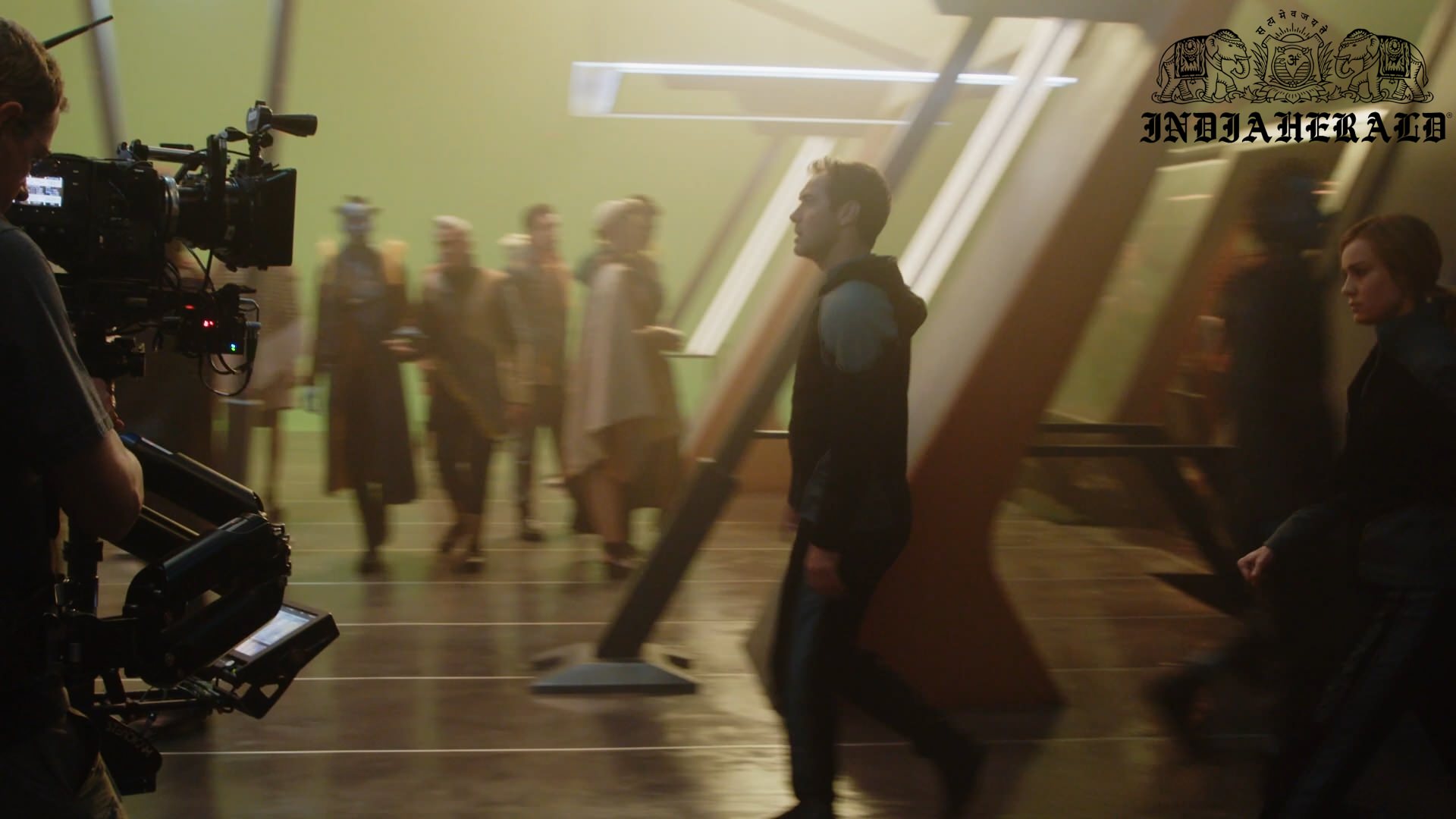 INDIA HERALD EXCLUSIVE UNSEEN BEHIND THE SCENES PHOTOS OF CAPTAIN MARVEL