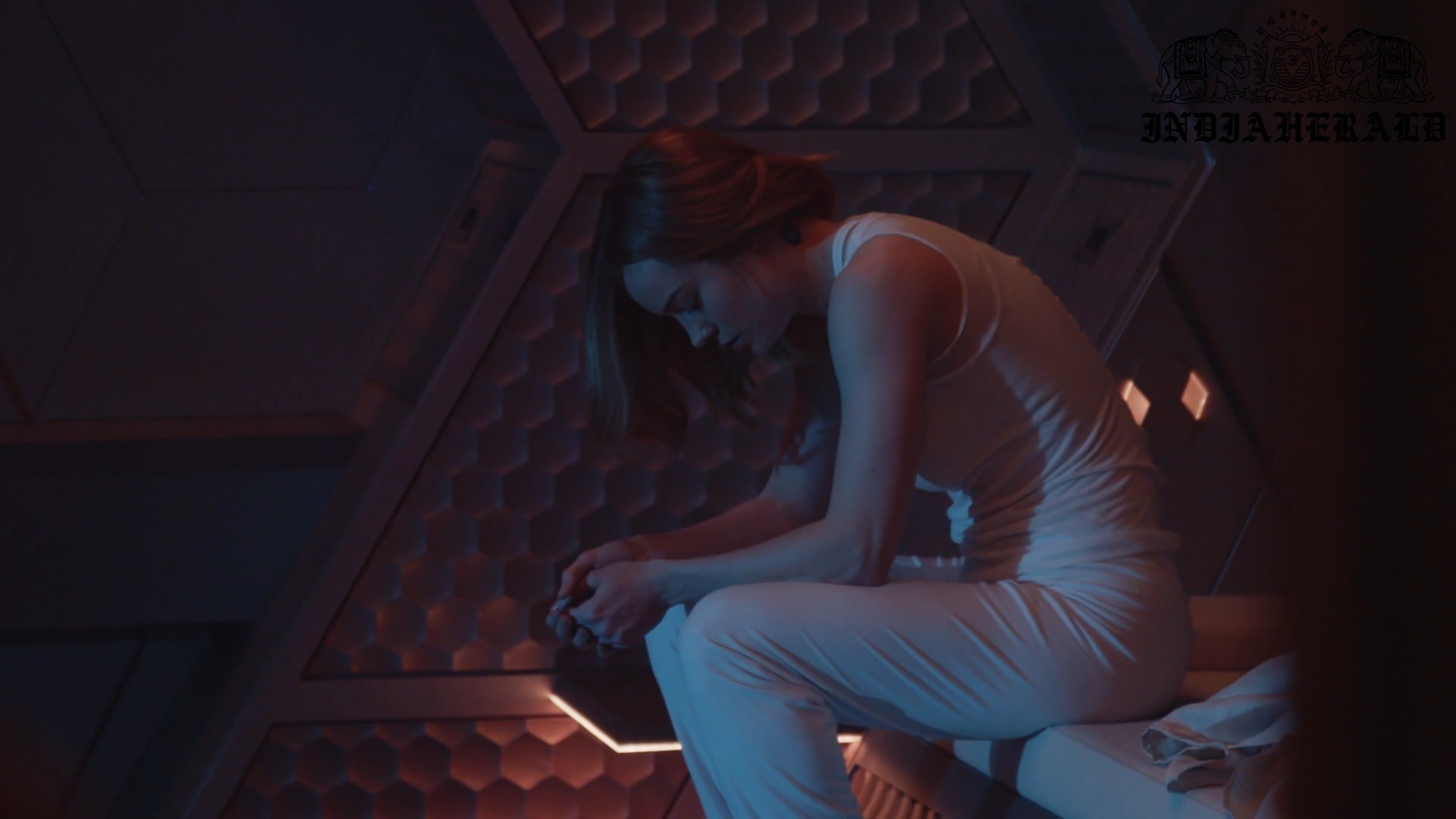 INDIA HERALD EXCLUSIVE UNSEEN BEHIND THE SCENES PHOTOS OF CAPTAIN MARVEL