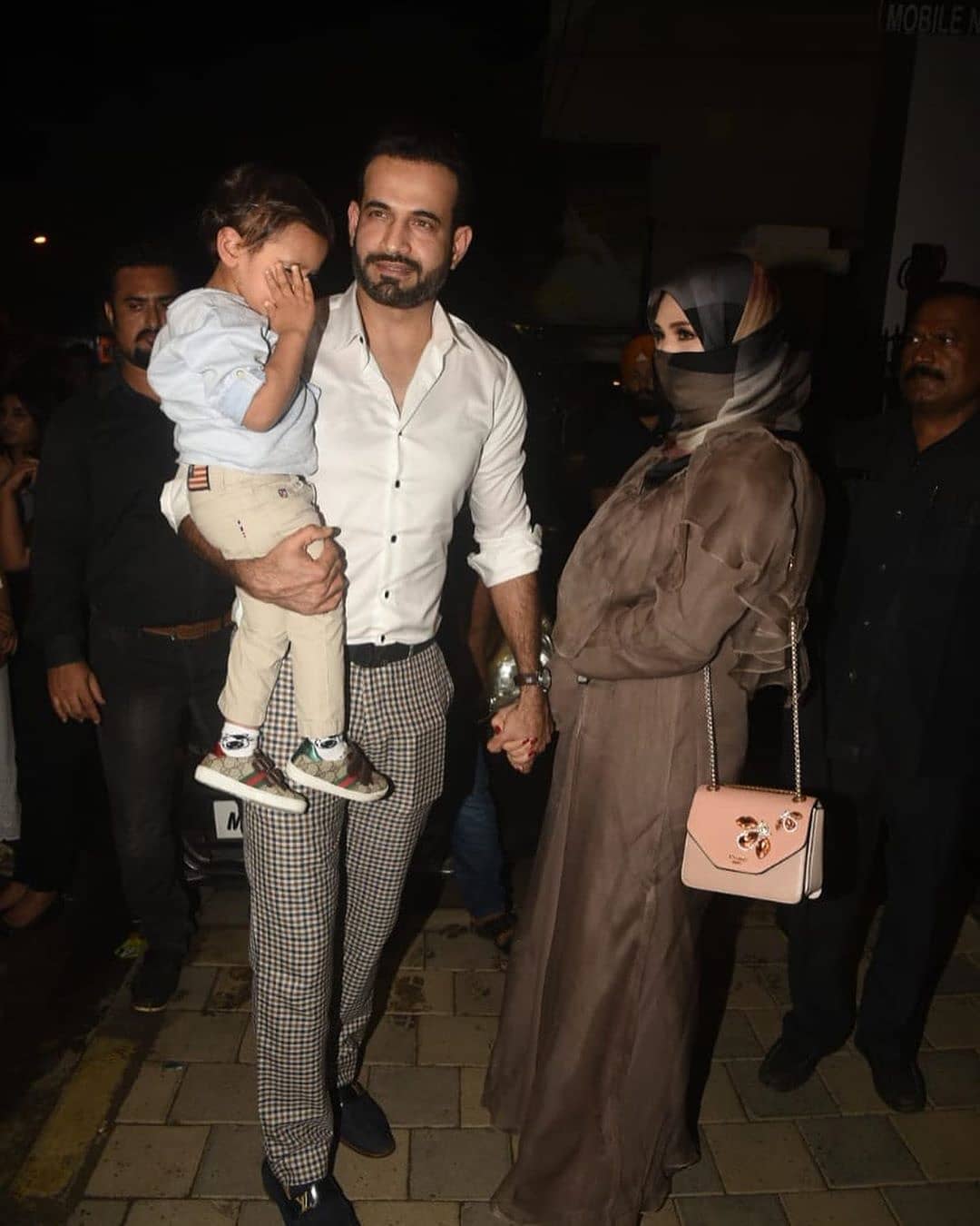 Irfan Pathan With His Wife And kid