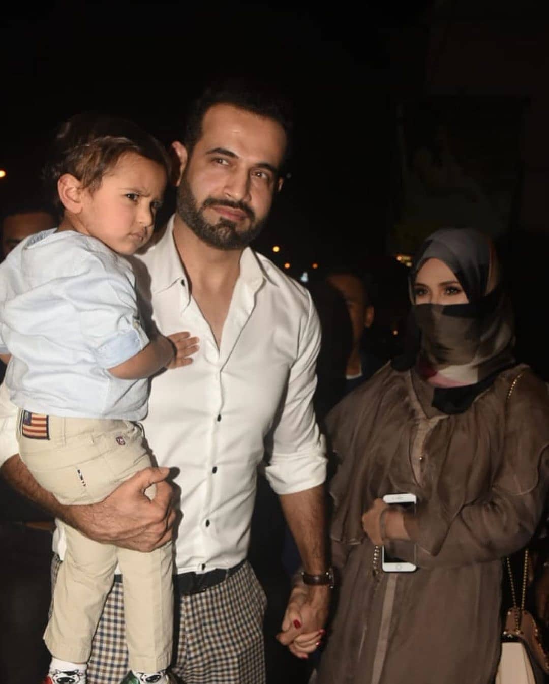 Irfan Pathan With His Wife And kid