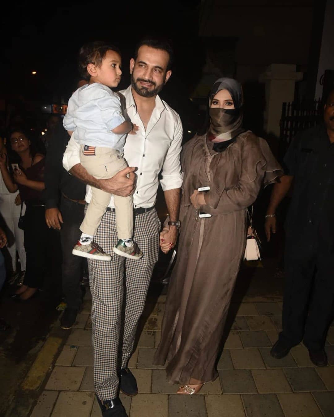 Irfan Pathan With His Wife And kid