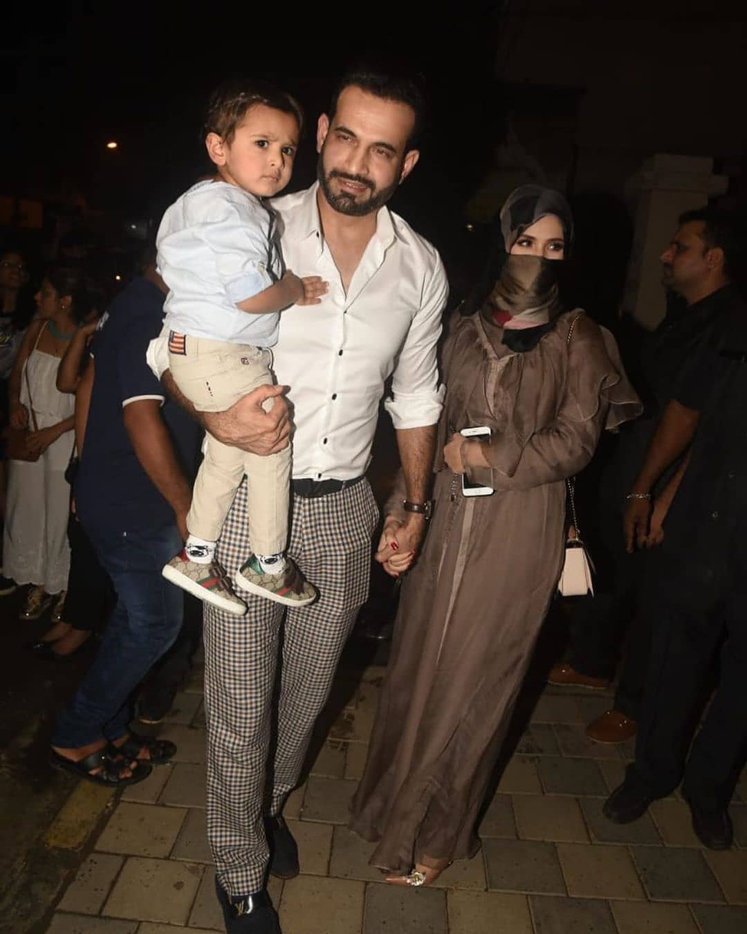 Irfan Pathan With His Wife And kid