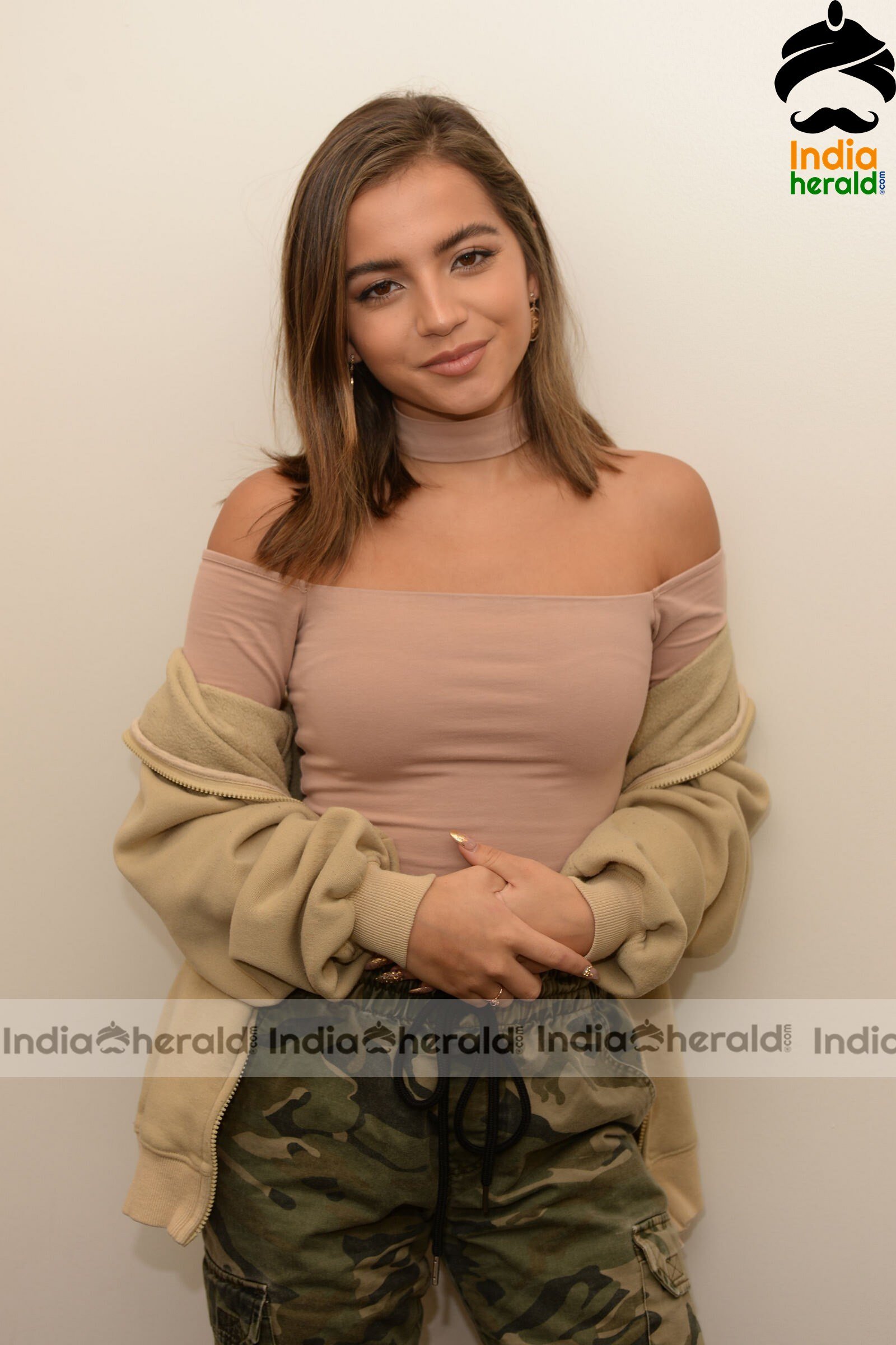Isabela Moner at HITS Radio in Miami Set 3