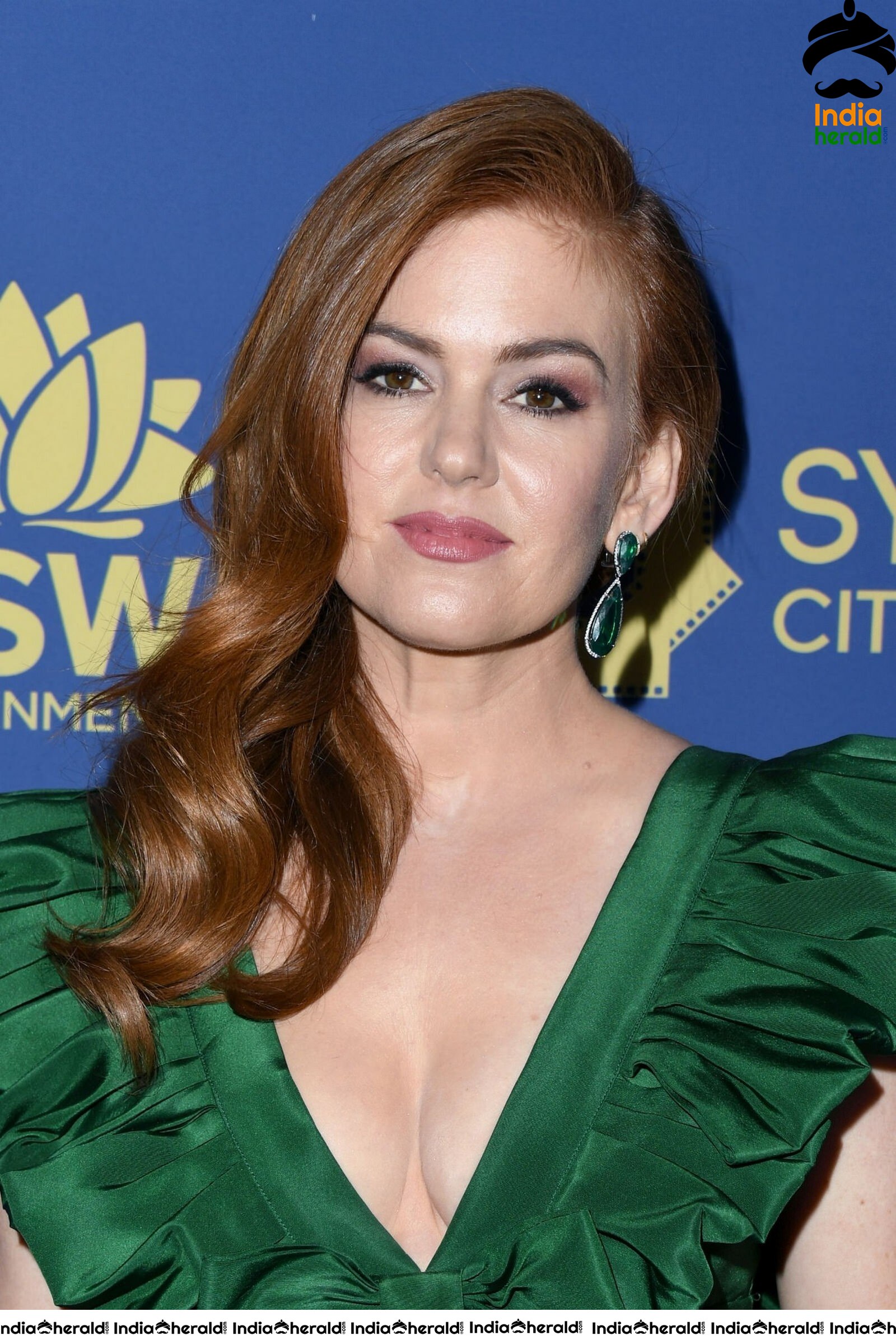Isla Fisher at 2019 Australians In Film Awards at Los Angeles Set 2