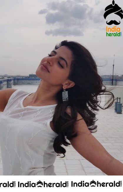 Iswarya Menon Latest Photo Clicks Set 2