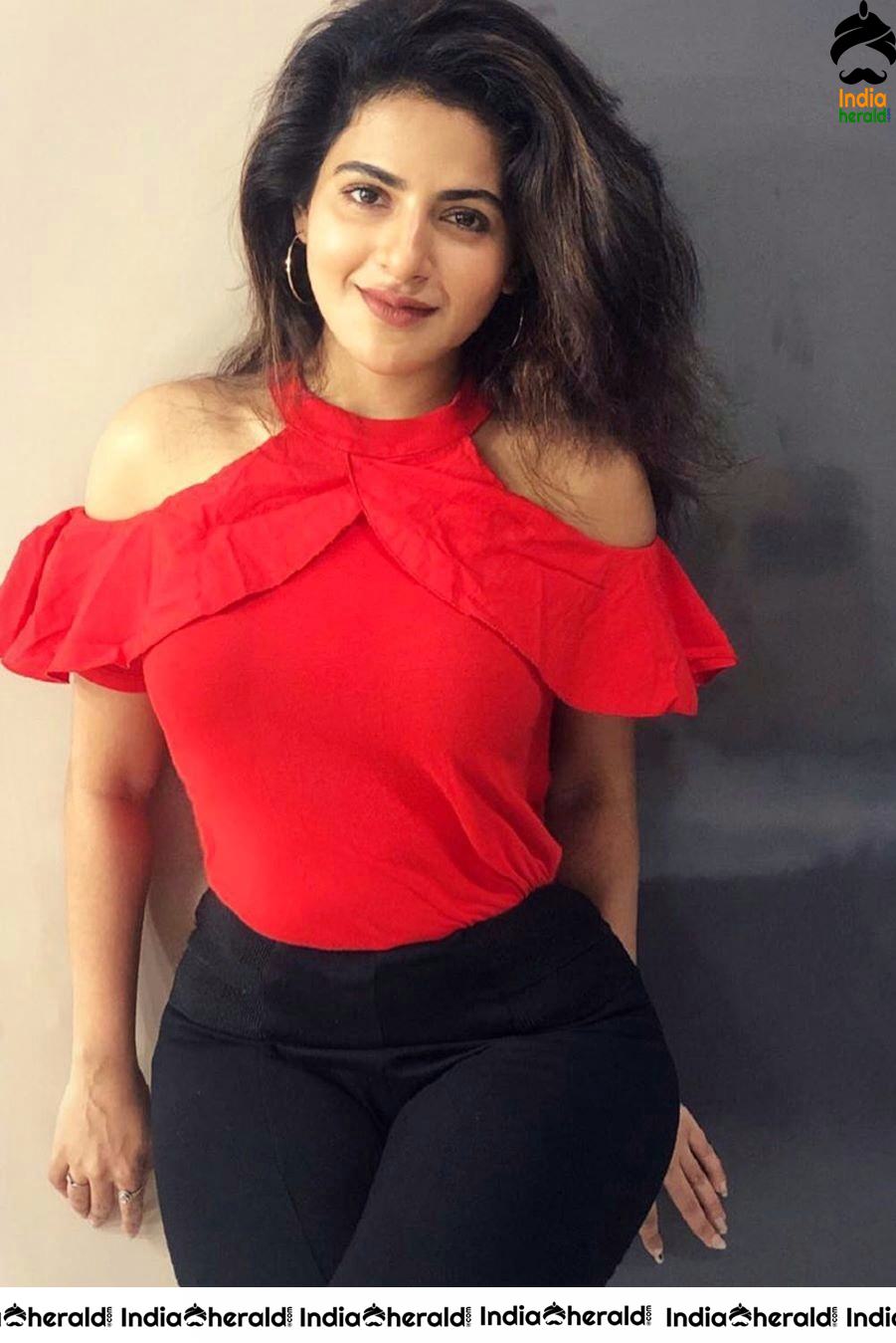 Iswarya Menon Latest Photo Clicks Set 2