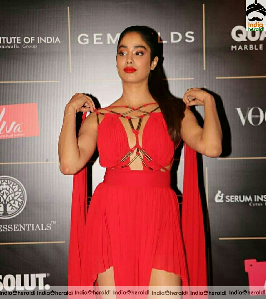 Jahnvi Hot At Vogue Women Of The Day Awards 2019