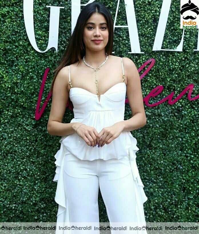 Jahnvi looking pretty at Grazia event