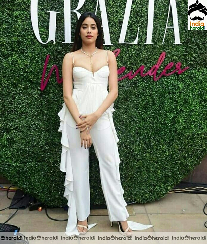 Jahnvi looking pretty at Grazia event