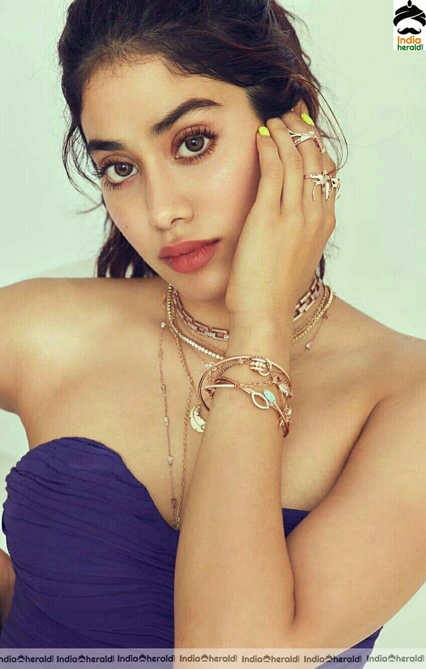 Janhvi Kapoor Hot In Lavander Tubeless Frock Stills