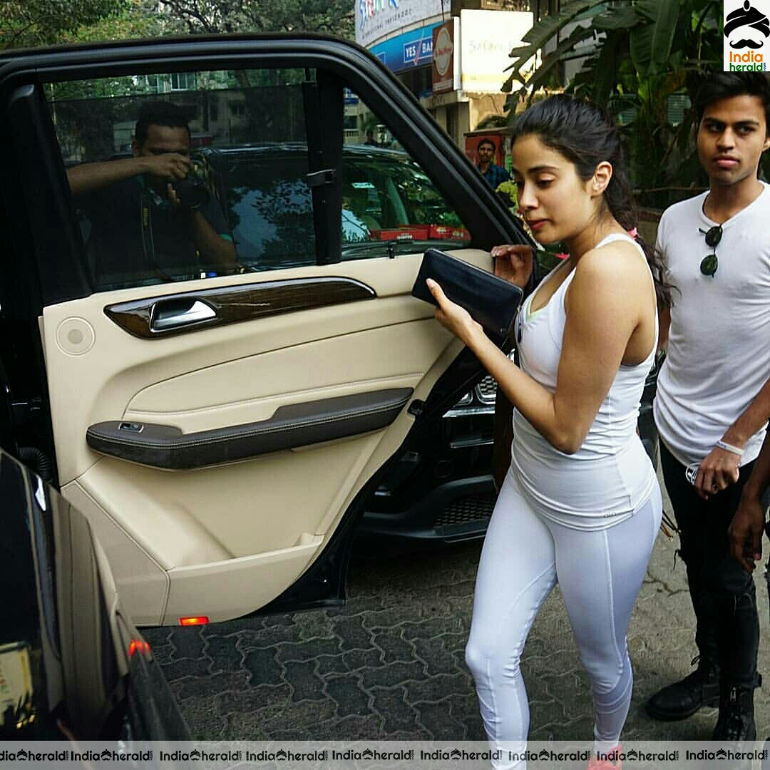 Janhvi Kapoor Hot In White Tight Sleeveless T Shirt And White Pant