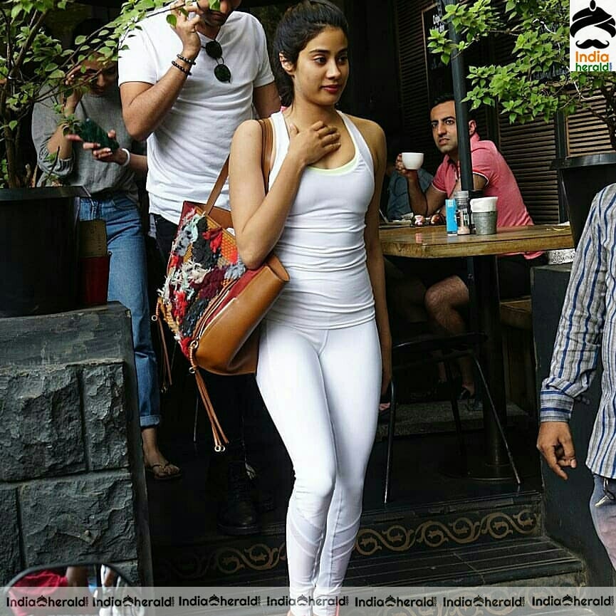 Janhvi Kapoor Hot In White Tight Sleeveless T Shirt And White Pant
