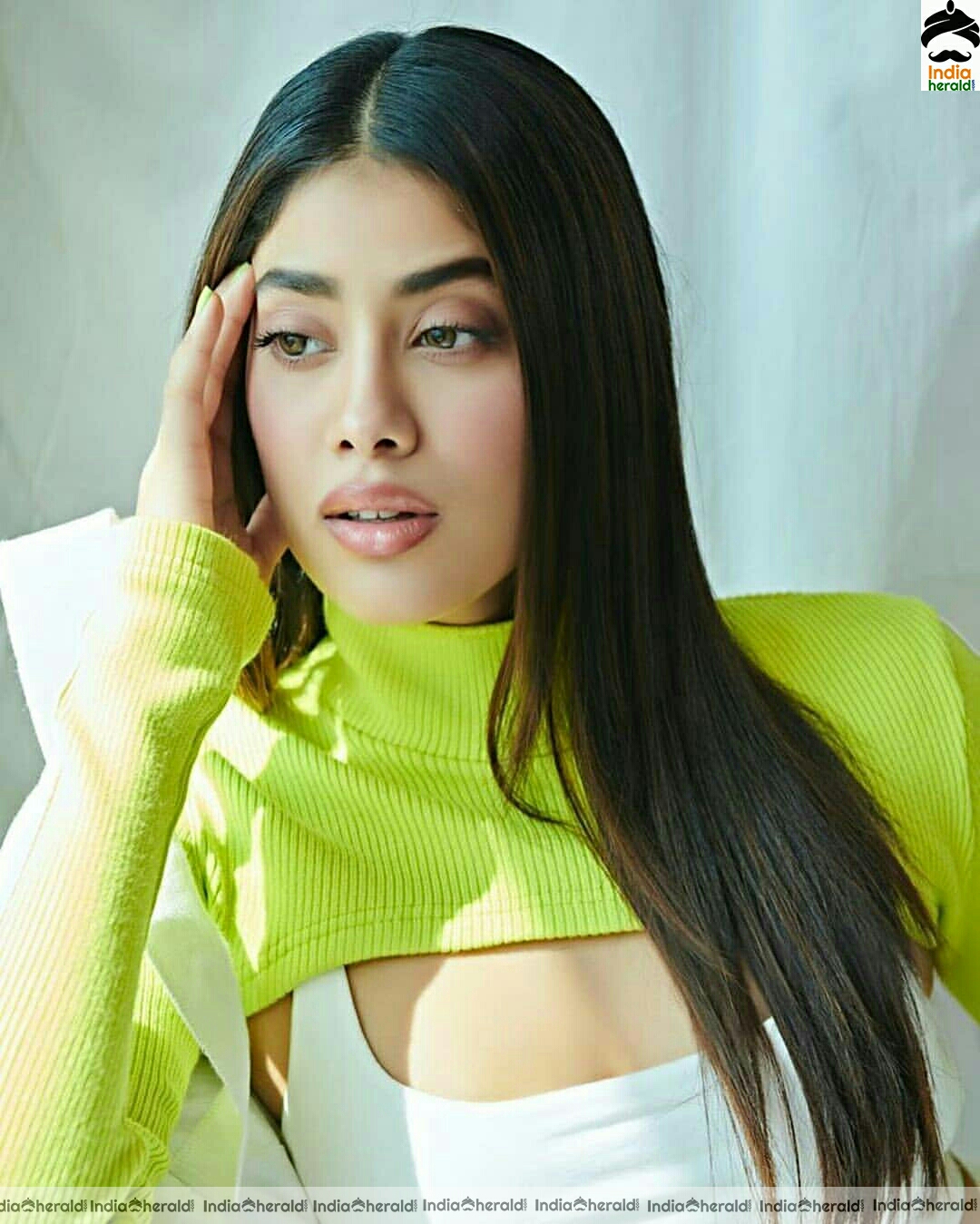 Janhvi Kapoor Hot White And Green Photo Stills