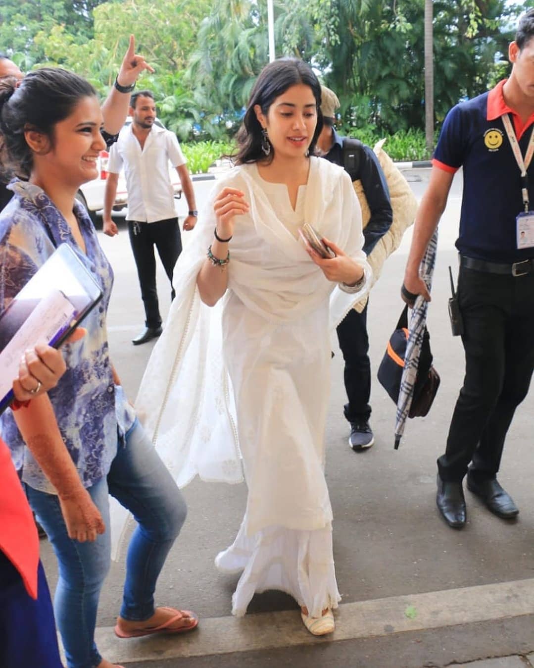 Janhvi Kapoor Looking Beautiful In White Chudi