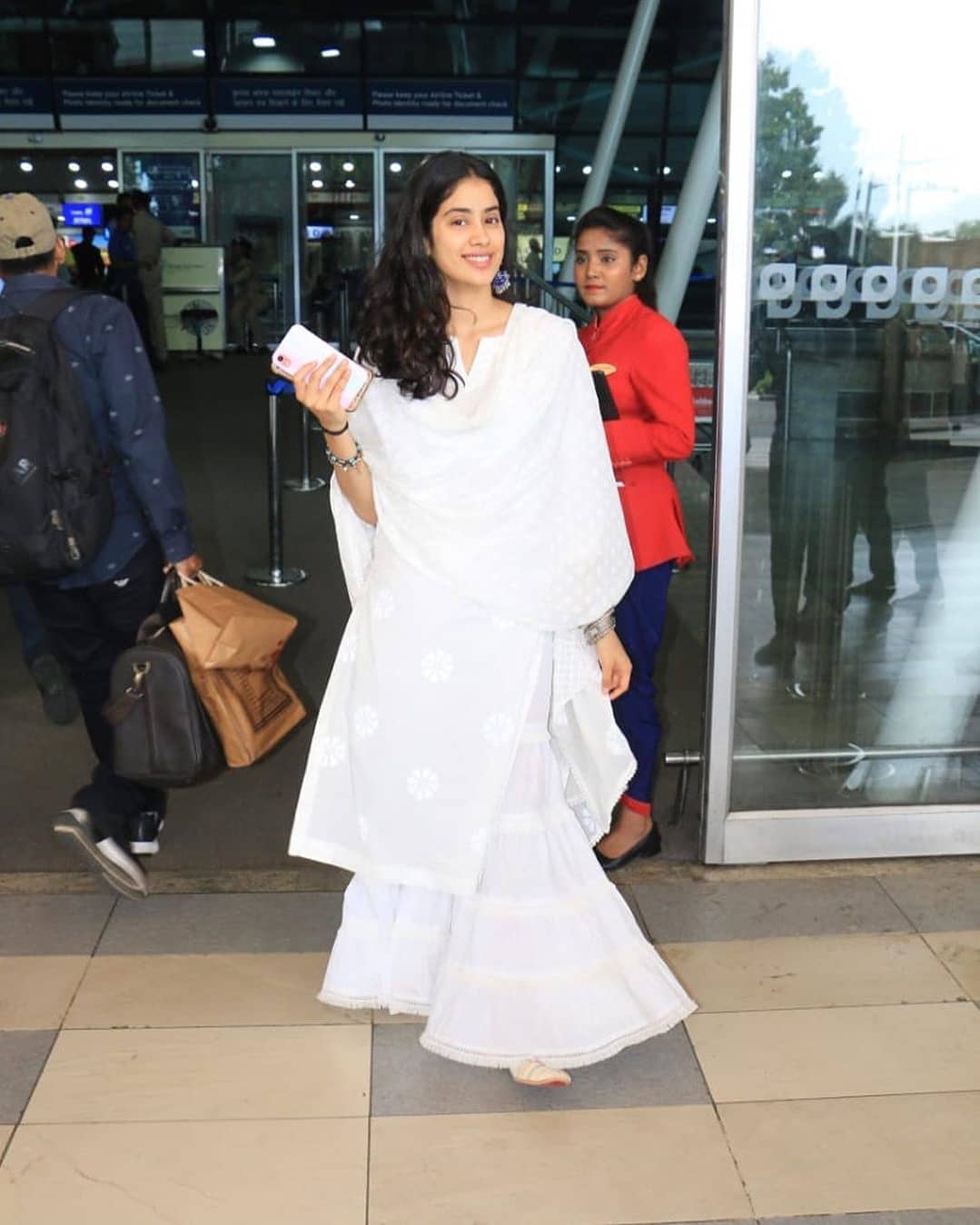 Janhvi Kapoor Looking Beautiful In White Chudi