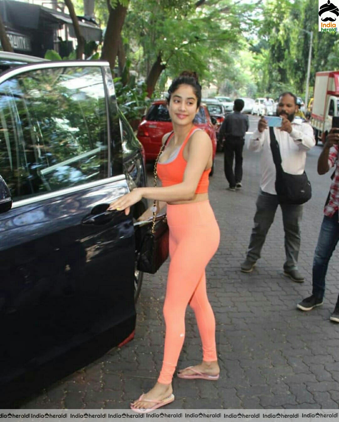 Janhvi Kapoor showing hot Cleavage in Sexy Gym Dress