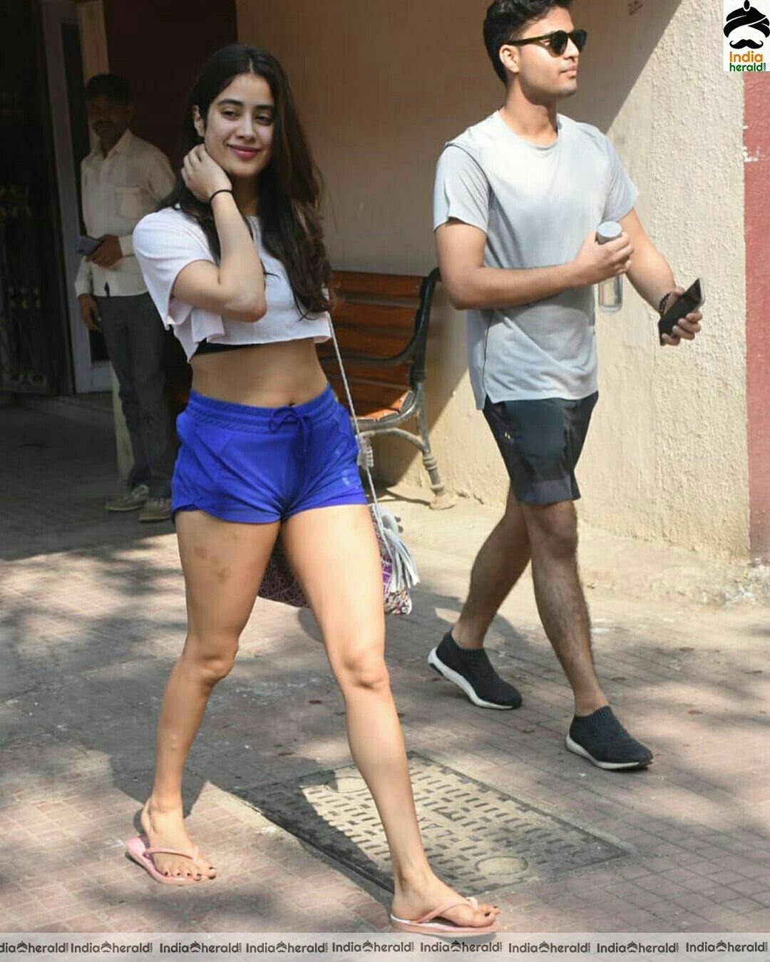 Janhvi Kapoor Shows Her Inner Hotness In Gym Dress