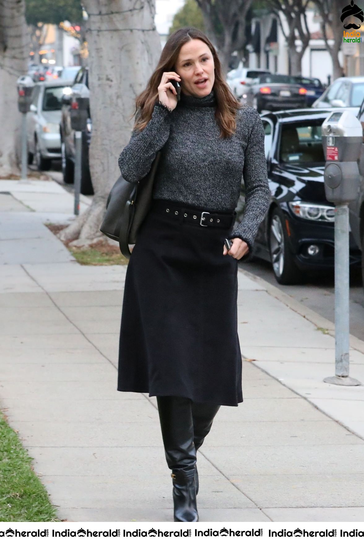 Jennifer Garner Seen out in Santa Monica