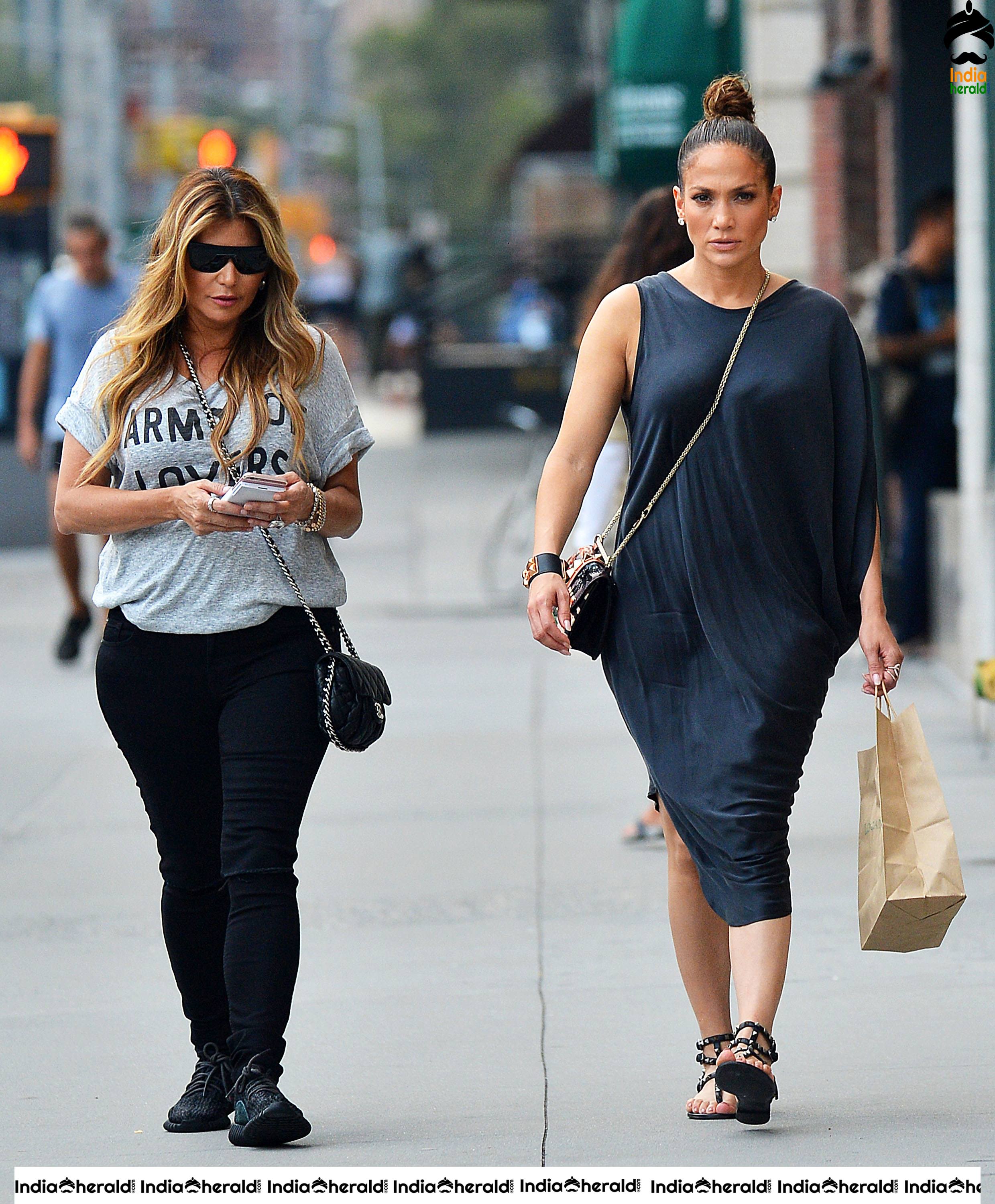 Jennifer Lopez Out For Lunch at Locanda Verde in Tribeca New York